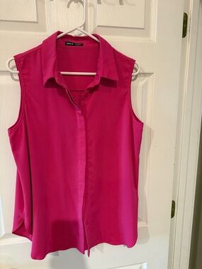 SHEIN Sleeveless Collared Blouse in Fuchsia